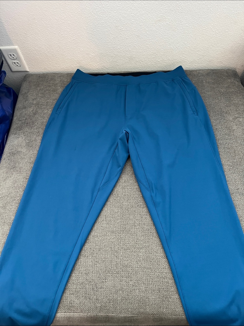 lululemon athletica Men's Teal Blue Jogger Pants